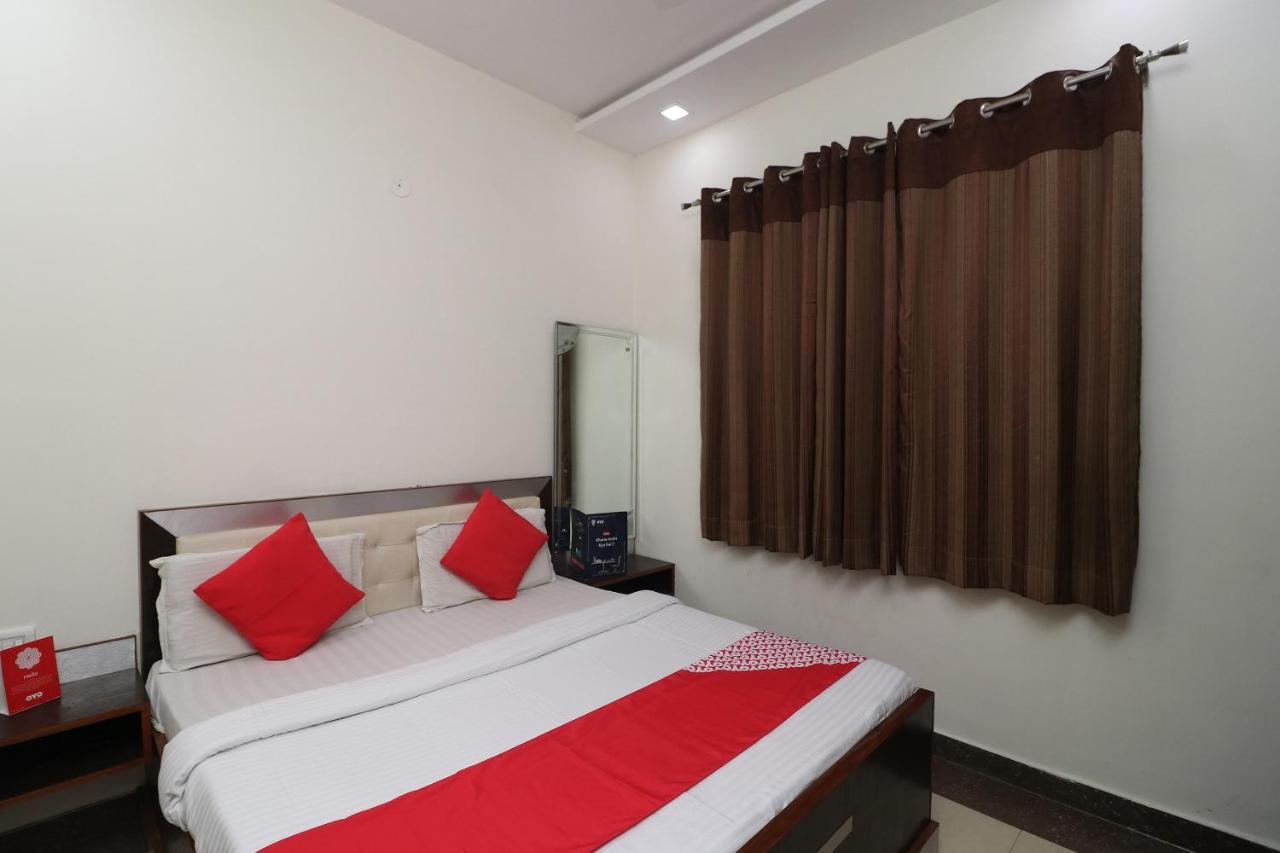 Oyo 24723 Hotel Atul Palace Agra  Exterior photo
